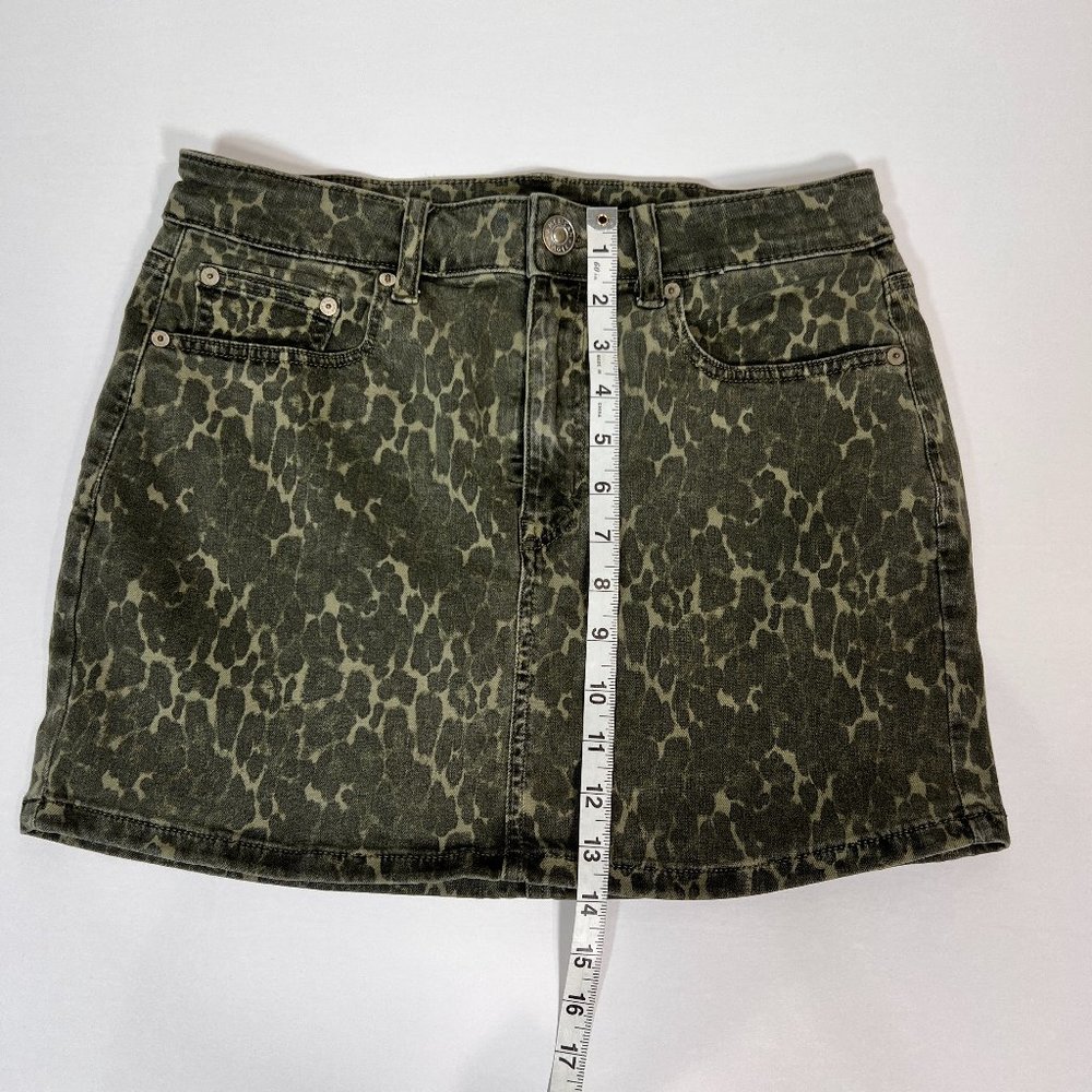 American Eagle Next Level Stretch Camouflage Animal Print Denim Mini Ski… - Picture 8 of 11